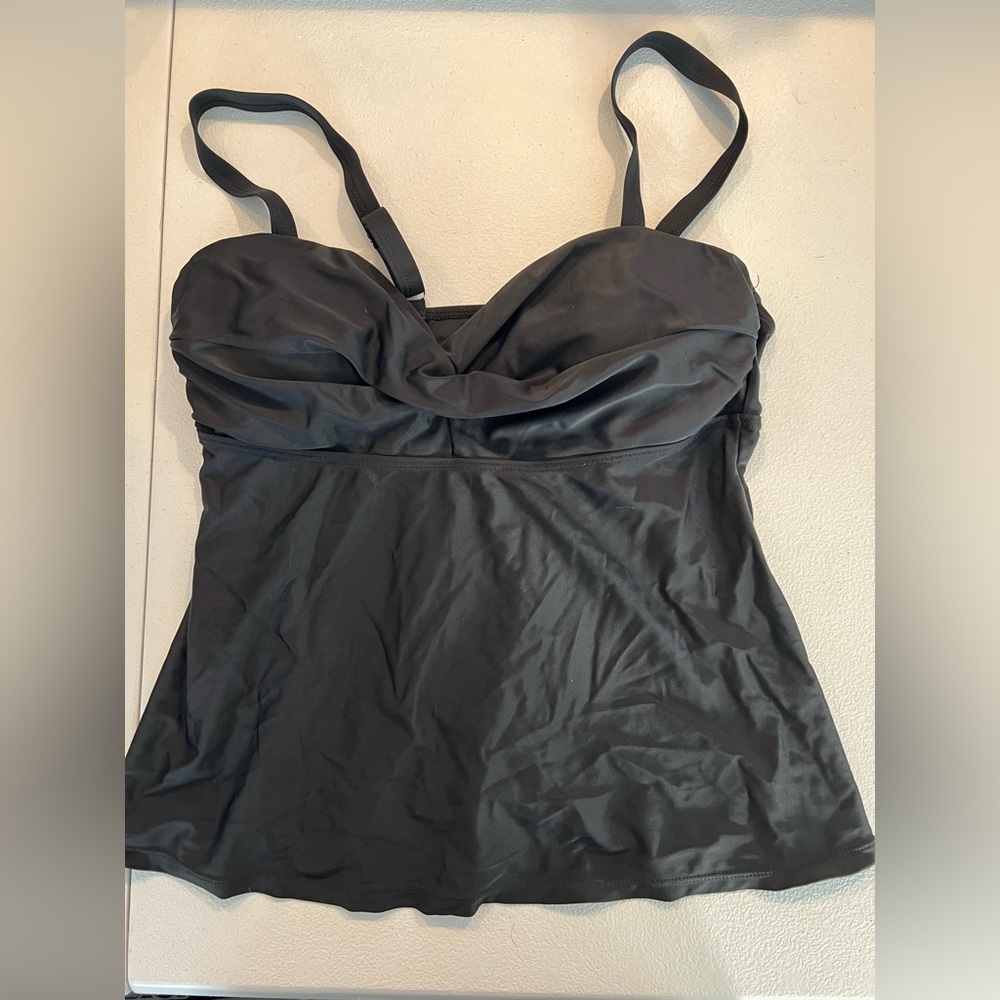 Black swim suit